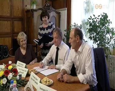 �jraszerz�d�tt a K�rh�z a �tkeztet�st biztos�t� c�ggel