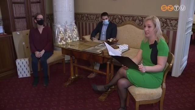 Családbarát munkahelyeket és munkahelyi vezetőket ismert el a Vas Megyei Közgyűlés Családbarát munkahelyeket és munkahelyi vezetőket ismert el a Vas Megyei Közgyűlés