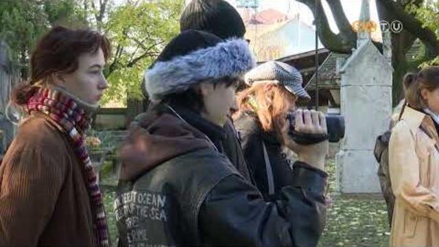 Rendhagyó művészettörténeti órán vettek részt a Művészeti Szakgimnázium média szakos diákjai Rendhagyó művészettörténeti órán vettek részt a Művészeti Szakgimnázium média szakos diákjai