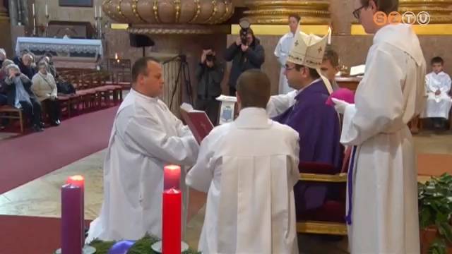 Akolitusokat avattak a székesegyházban Akolitusokat avattak a székesegyházban