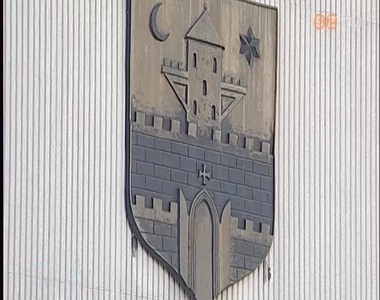 Segíteni a városban munkát adó cégeket és takarékosan gazdálkodni Segíteni a városban munkát adó cégeket és takarékosan gazdálkodni