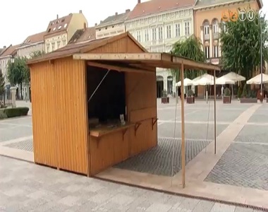 Megnyílt a karneváli pavilon a Fő téren Megnyílt a karneváli pavilon a Fő téren