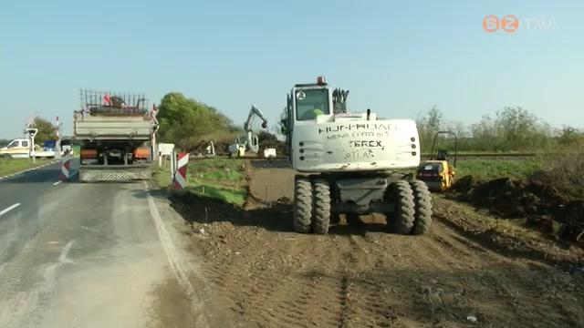 Felújítják a gencsapáti vasúti átjárót Felújítják a gencsapáti vasúti átjárót