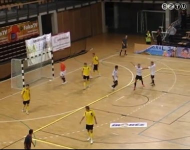 Parádés győzelem a történelmi meccsen Parádés győzelem a történelmi meccsen