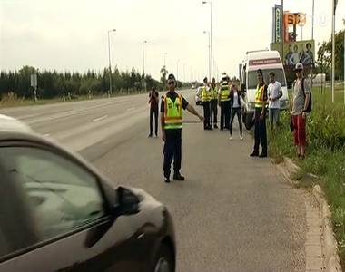 A v�ltoz�kony id�j�r�s miatt fokozott �vatoss�gra inti a rend�rs�g a j�rm�vezet�ket