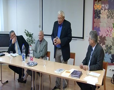 Tudom�ny �s vall�s