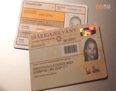 Okt�ber 31-�n lej�rnak az el�z� tan�vi di�kigazolv�ny-matric�k