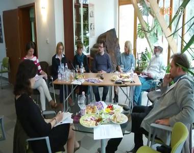 �prilisi civil sajt�reggeli