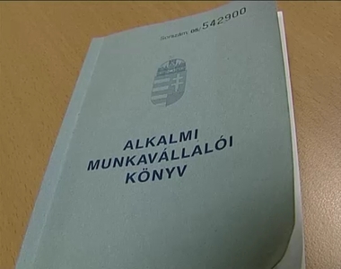 Megszűnik a kék könyv Megszűnik a kék könyv