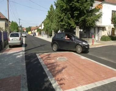 Megújult a Laky Demeter utca Megújult a Laky Demeter utca