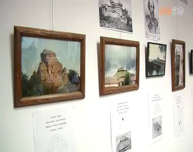 Fot�ki�ll�t�s magyar v�rakr�l