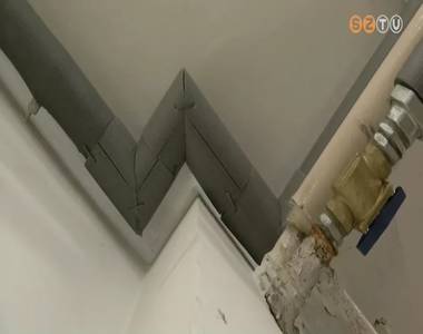 Kicser�lt�k a v�zvezet�keket H�tsz�nvir�g �vod�ban