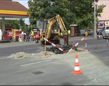 Befejezik a munk�kat a Kiskar utc�ban