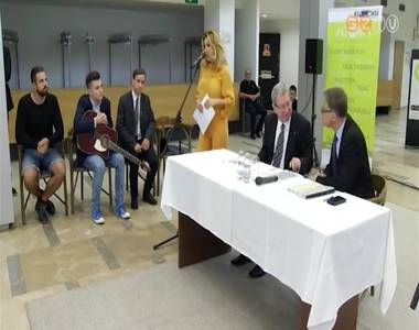 Programokban gazdag �sz �s t�l