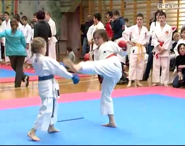 XII. alkalommal rendeztk meg Szombathelyen a Sakura-kupa gyermek karateversenyt