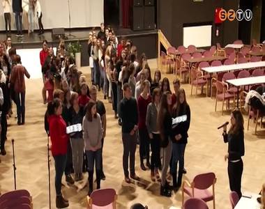 Megkezd�dik a szalagavat�k szezonja