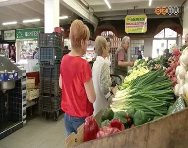 Gazdag a v�laszt�k a v�s�rcsarnokban, de az �rak m�g magasak