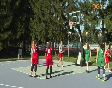 Szabadt�ri kos�rp�lya �tad�