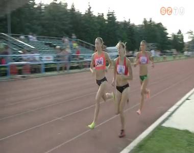 Amerik�ban folytatja tanulm�nyait �s sportp�lyafut�s�t Moln�r Zita