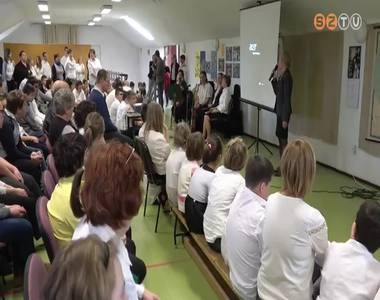 Civil adom�ny az Aranyh�dnak