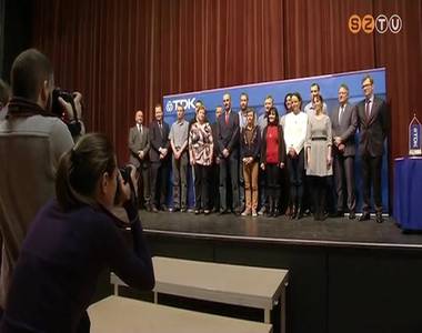 �tadt�k az Epcos �v dolgoz�ja d�jakat