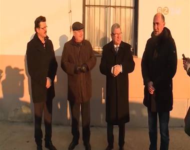 H�rom jelent�s beruh�z�s helysz�n�n j�rtak a v�ros k�pvisel�i