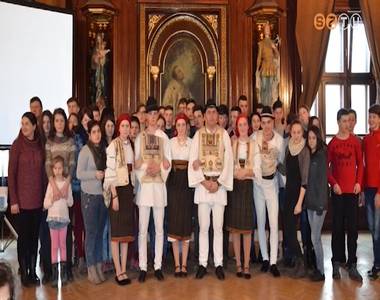 Viszontl�togat�sra �rkeztek Szombathelyre gyimesfels�loki di�kok