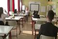 A magyar nyelv �s irodalom �r�sbeli vizsg�val megkezd�d�tt az idei �retts�giszezon