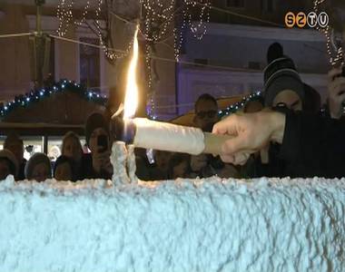 A harmadik adventi gyertya meggy�jt�sa