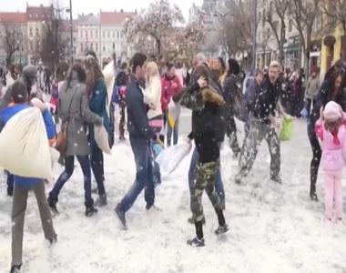 P�rnacsat�t rendeztek a F� t�ren