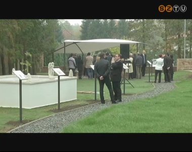 Felavatták a Szent Márton Témaparkot a Martineum Felnőttképző Akadémia udvarán Felavatták a Szent Márton Témaparkot a Martineum Felnőttképző Akadémia udvarán