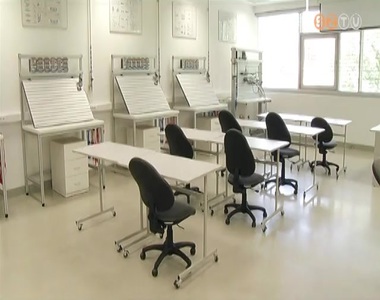 M�szaki �rdekl�d�s� fiatalokat v�r az Epcos