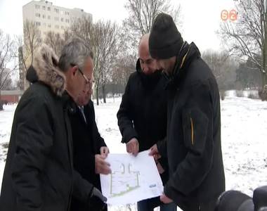 �j parkol�k a Derkovitson