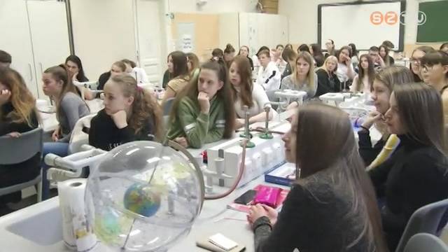 Irodalom és fizika kapcsolata Irodalom és fizika kapcsolata