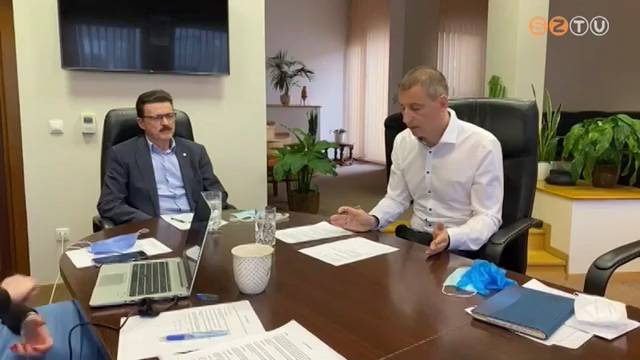 Online fogadóórát tartott Nemény András és Kecskés László Online fogadóórát tartott Nemény András és Kecskés László