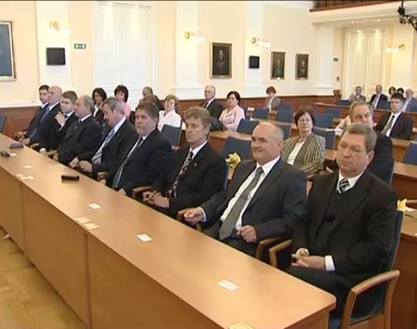 tvettk megbzlevelket a kpviselk
