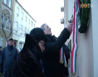 A kommunista diktat�r�k �ldozataira eml�keztek