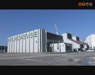 P�ntek d�lut�n megindult a f�t�s a Halad�s VSE csarnok�ban