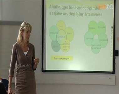 Seg�ts�g a h�tr�nyos helyzet� fiataloknak