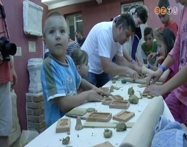 Több százan voltak kíváncsiak a szombathelyi múzeumok második éjszakájára Több százan voltak kíváncsiak a szombathelyi múzeumok második éjszakájára