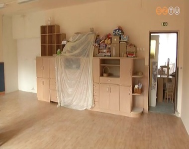 Fel�j�t�si, karbantart�si munk�latok folynak a ny�ron a v�ros oktat�si int�zm�nyeiben