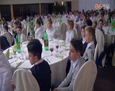 Megtartotta hagyom�nyos �vz�r� �sszej�vetel�t az Ill�s B�la Labdar�g� Akad�mia