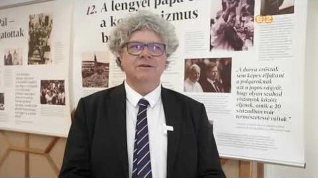 A katolikus egyh&aacute;z szerepe a kommunizmus elleni k&uuml;zdelemben &eacute;s a szabads&aacute;g fel&eacute; vezet&odblac; &uacute;ton