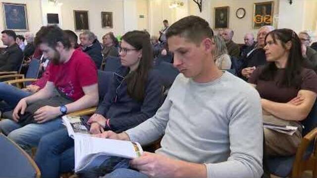 Neh�z helyzetben vannak a magyar gazd�k