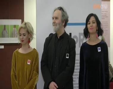 Coolors - Ki�ll�t�s ny�lt a sz�nh�zban