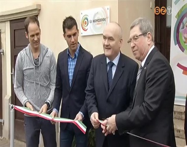 Megnyitott az Új Nemzedék Kontaktiroda Szombathelyen Megnyitott az Új Nemzedék Kontaktiroda Szombathelyen