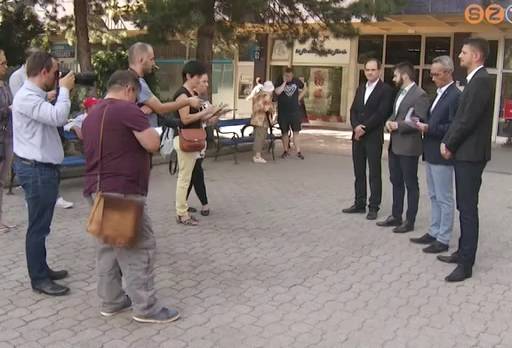 Mobil kormányablak segíti az ügyintézést a Domusnál a kormánypárti jelöltek kezdeményezésére Mobil kormányablak segíti az ügyintézést a Domusnál a kormánypárti jelöltek kezdeményezésére