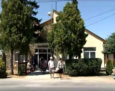 Kultúrházat avattak Sorokpolányban
Kultúrházat avattak Sorokpolányban