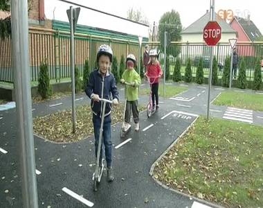 KRESZ-parkot avattak a Margar�ta �vod�ban