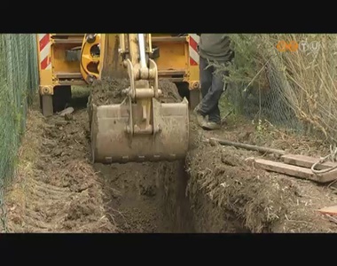 Csatornaépítési munkák kezdődtek napokban az Ernuszt Kelemen utcában Csatornaépítési munkák kezdődtek napokban az Ernuszt Kelemen utcában